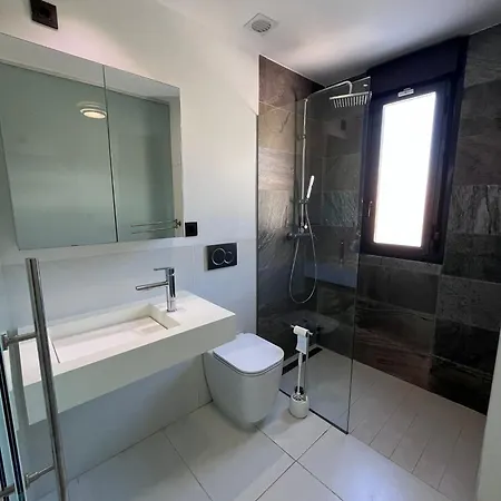 Apartman Bright Modern Bioko